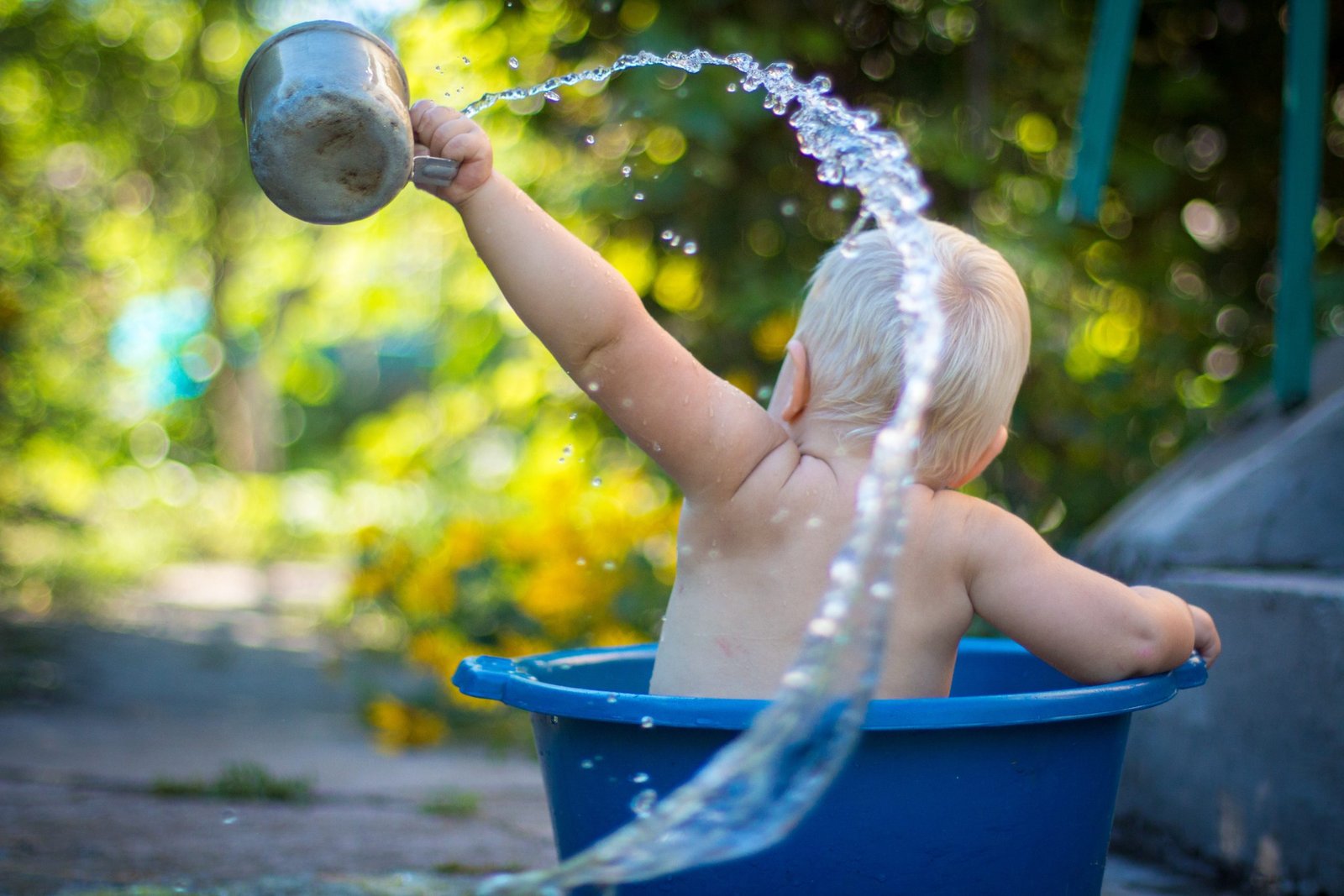 Benefits of Bath Time for Cognitive and Emotional Development Mom